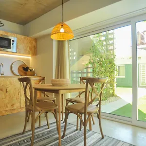 Madragoa Modern Apartamento